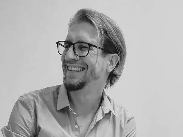 Profile img black and white